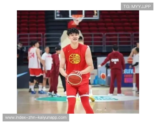 北京曾凡博连续突破得手，比分优势明显