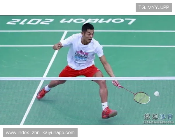 羽毛球新秀的奋力一击：用力过猛的背后与成长的蜕变